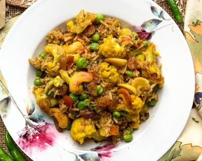 Chaal Kopi Recipe - Bengali Style Cauliflower Stir Fry