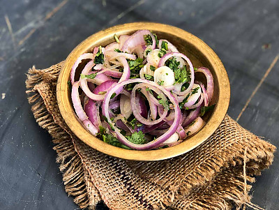 Pudina Pyaz Kachumber Salad Recipe - Mint & Onion Salad  