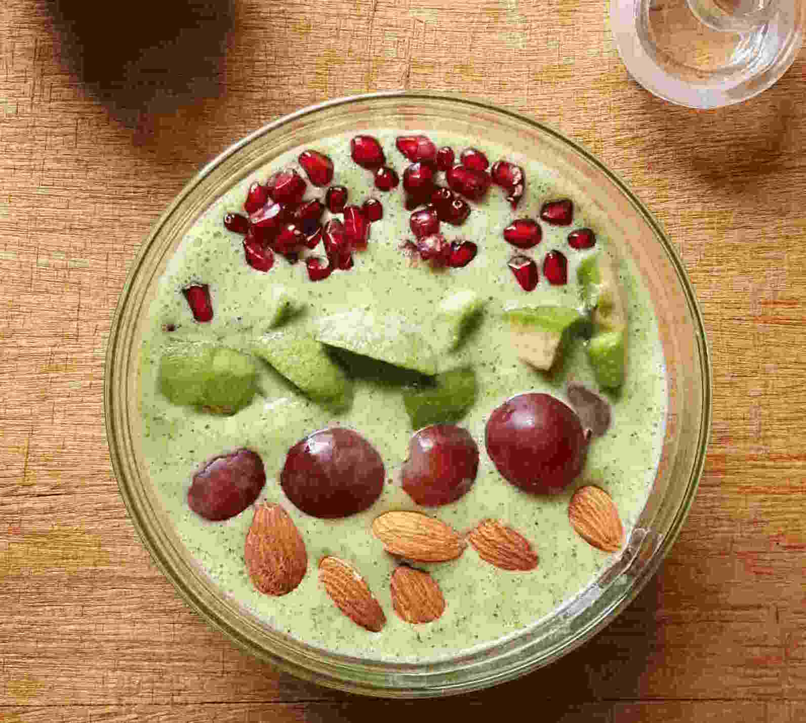 Broccoli Oats Smoothie Bowl Recipe