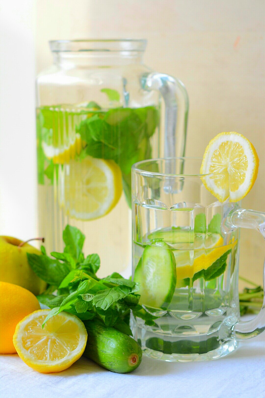 Lemon Cucumber Detox Water Recipe By Archana s Kitchen