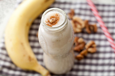 Banana Yogurt and Walnut Smoothie Recipe by Archana's Kitchen