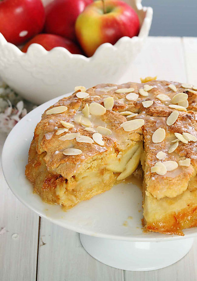 Demo Kitchen Recipes: Apple Walnut Bundt Cake with Buttermilk Glaze and  Cinnamon-Cider Whipped Cream Food Recipe