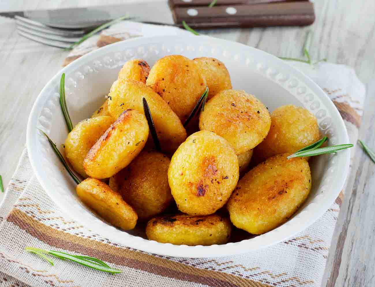 Delicious Skillet Roasted Fondant Potatoes Recipe