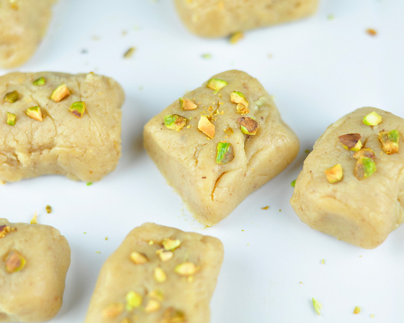 Akhrot Burfi Recipe - Walnut Burfi