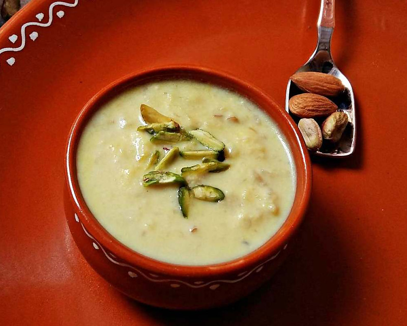 Apple Mawa Kheer Recipe